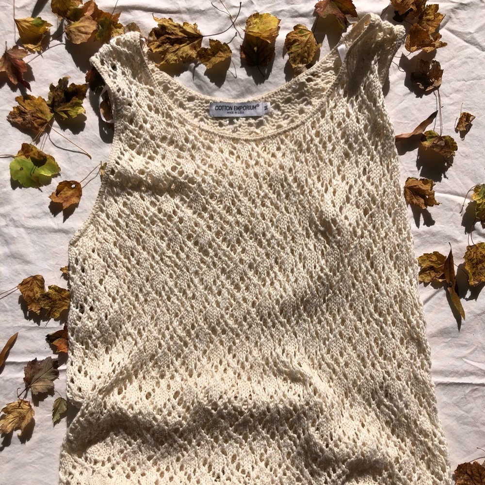 Cream Cotton Emporium knit vest! Size M.